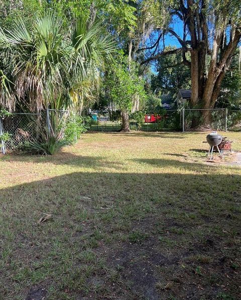 Tiny photo for 2131 NE 3rd Street, Ocala, FL 34470 (MLS # OM722008)