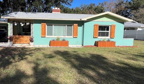 Tiny photo for 2131 NE 3rd Street, Ocala, FL 34470 (MLS # OM722008)