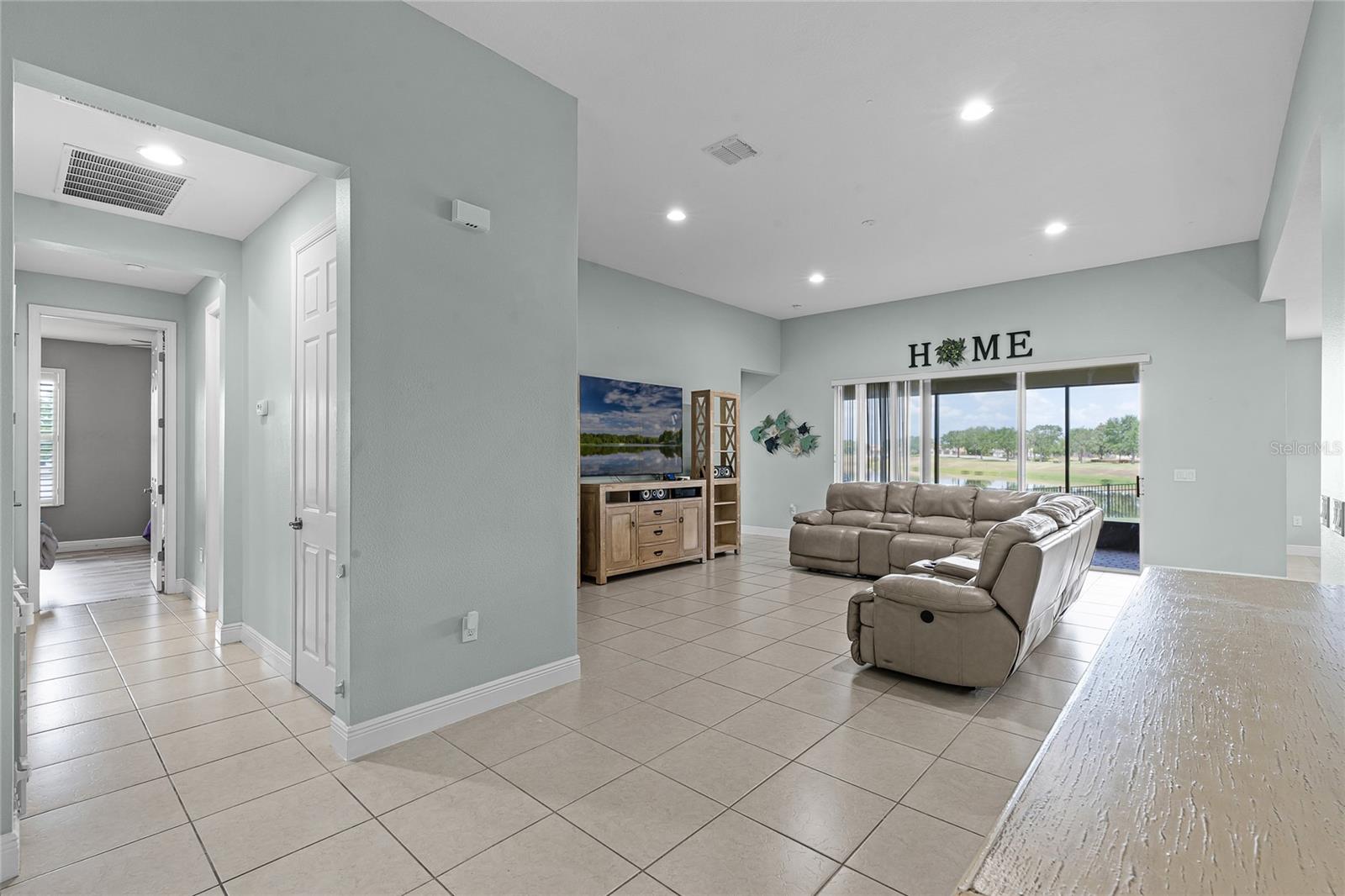 3881 SHORESIDE DRIVE