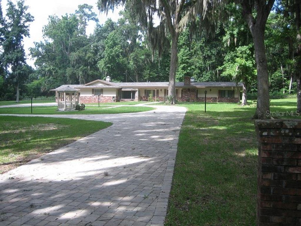 listing image 0