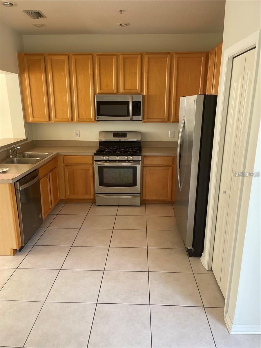 2945 BAYSHORE POINTE DRIVE - Photo 2