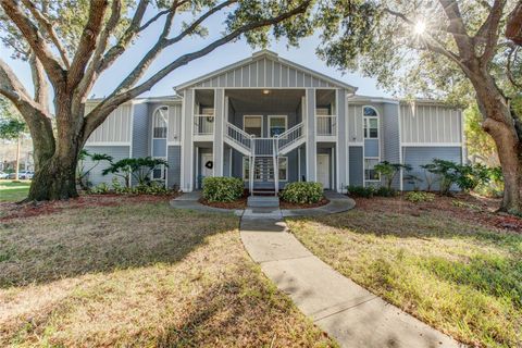 A home in LAKE MARY