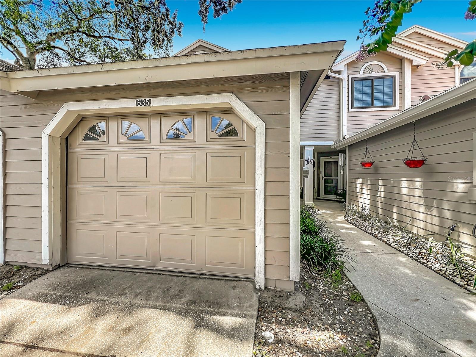 635 NORTHBRIDGE DRIVE