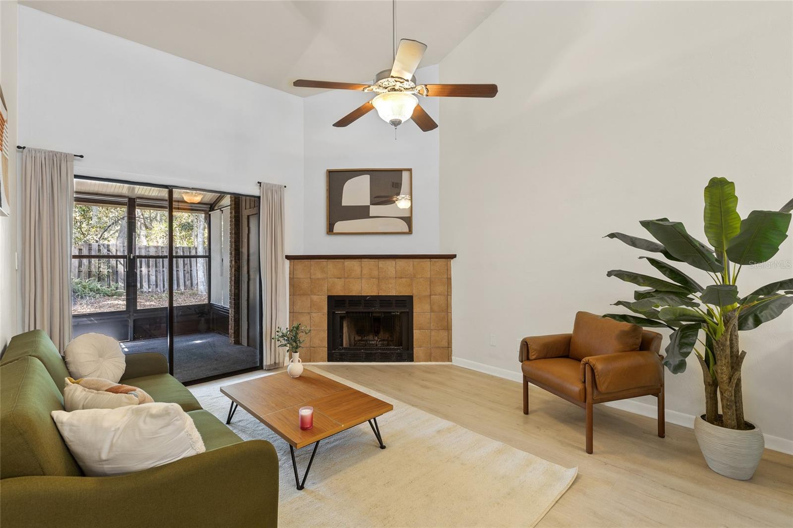 PEBBLE CREEK VILLAS - Residential