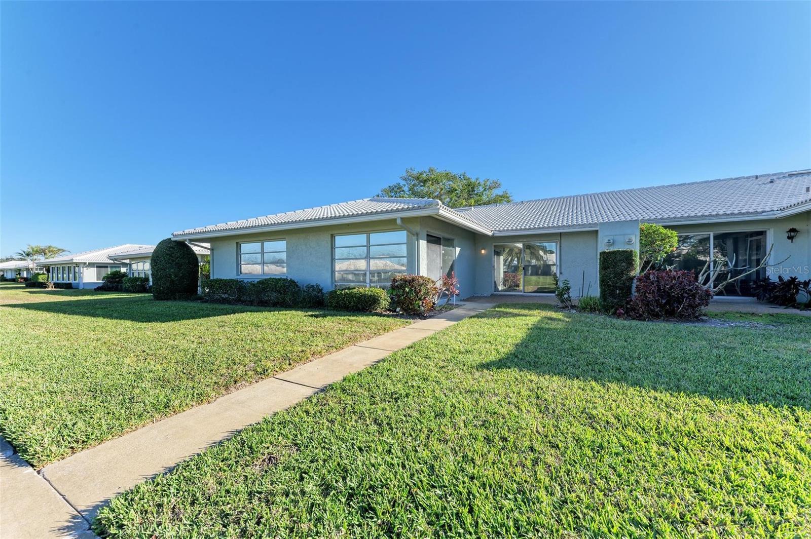 VILLAGE GREEN OF BRADENTON SEC 6 - Residential