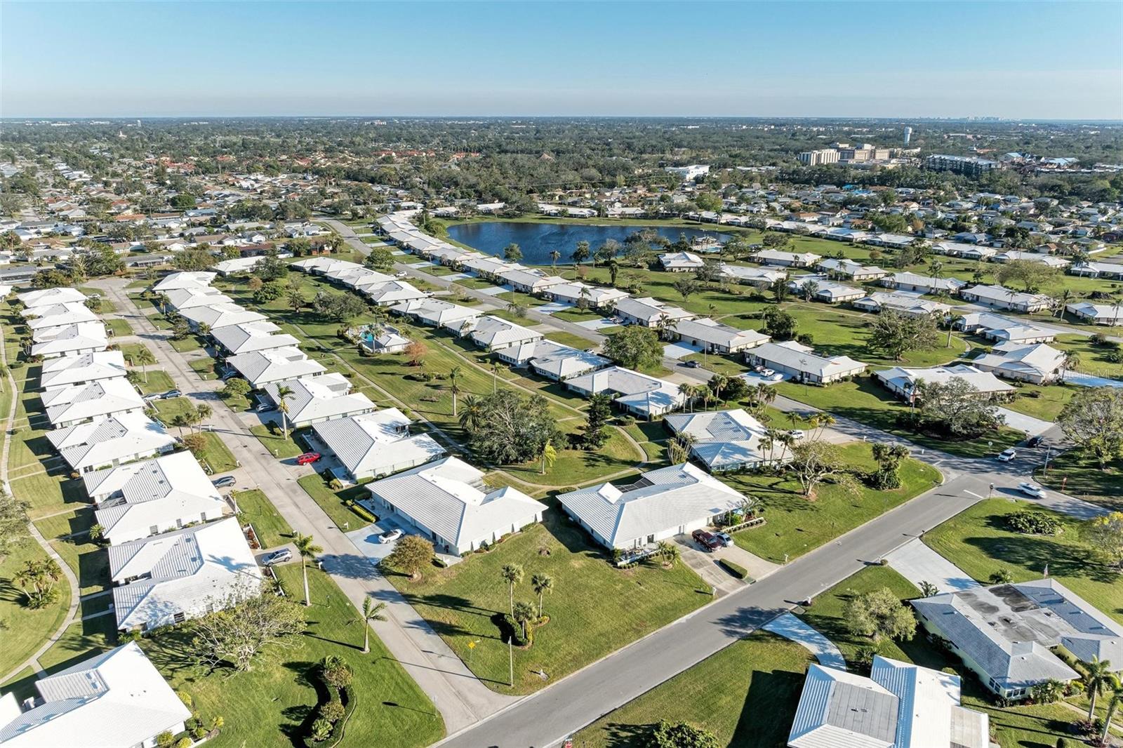 VILLAGE GREEN OF BRADENTON SEC 6 - Residential