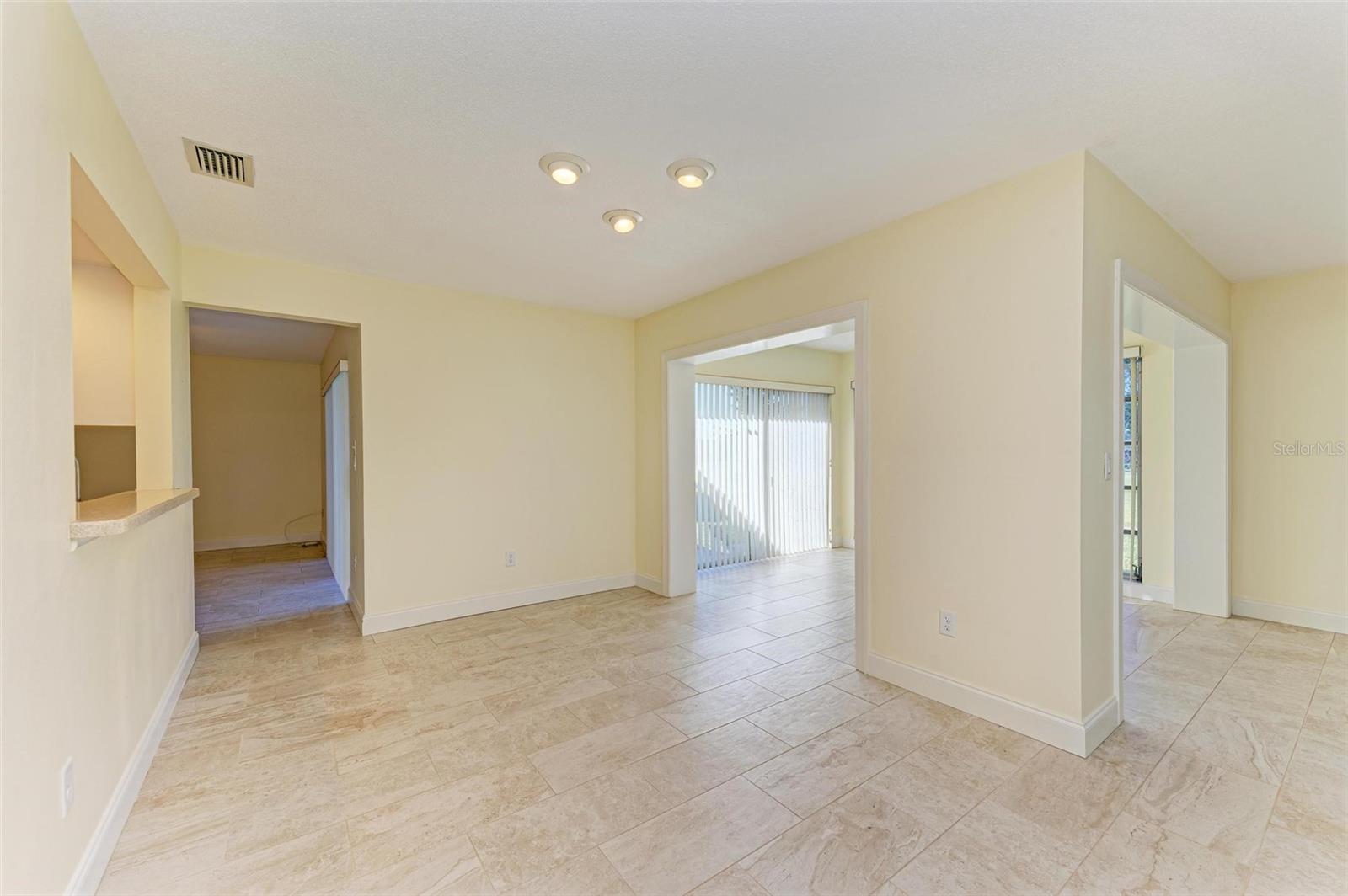 VILLAGE GREEN OF BRADENTON SEC 6 - Residential