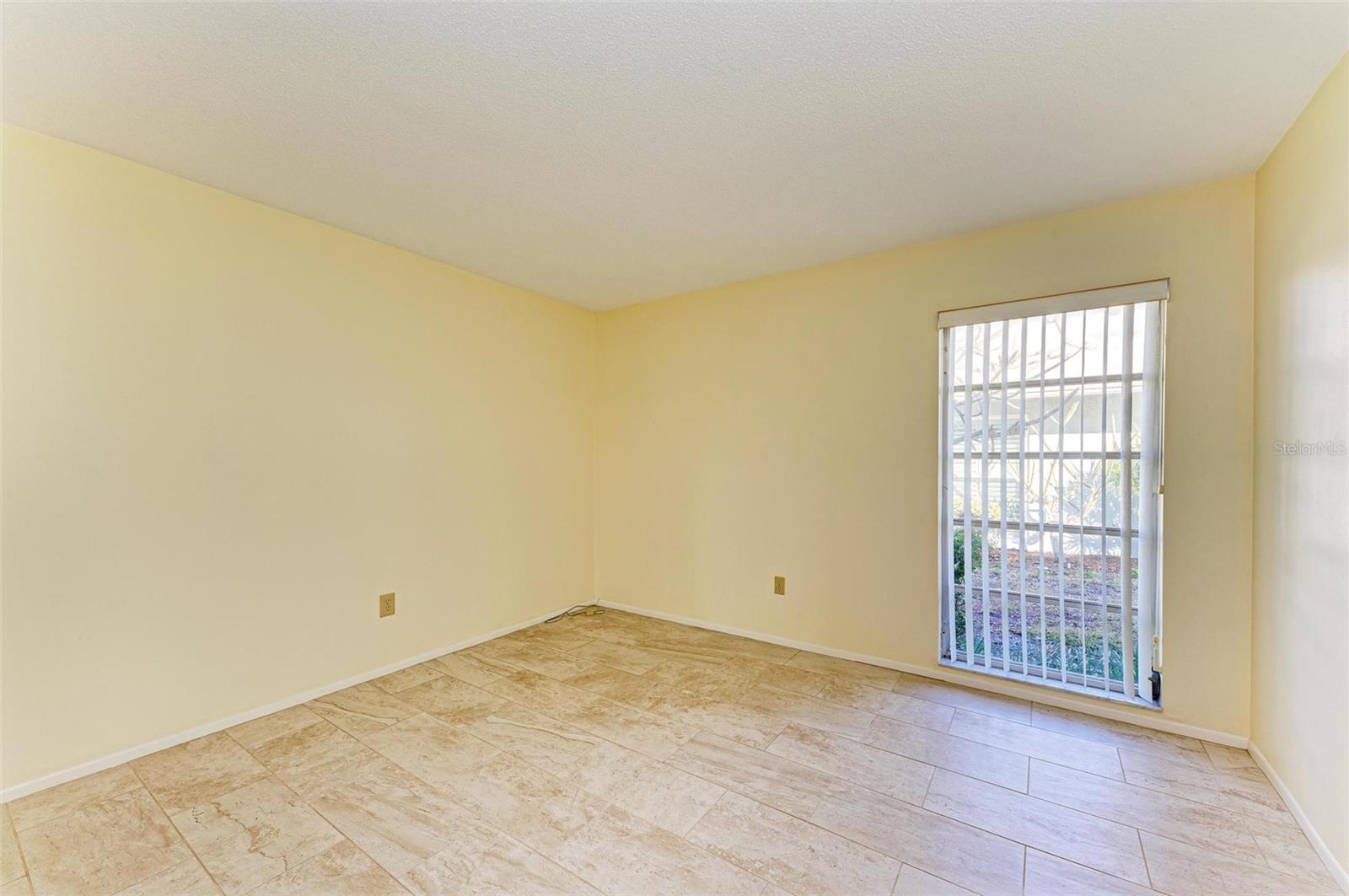 VILLAGE GREEN OF BRADENTON SEC 6 - Residential