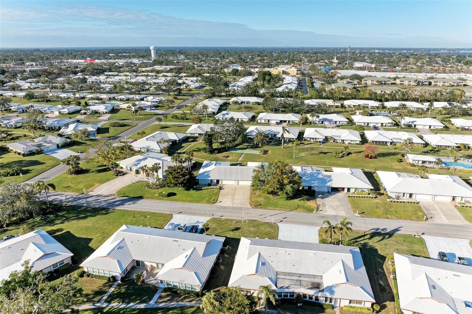 VILLAGE GREEN OF BRADENTON SEC 6 - Residential