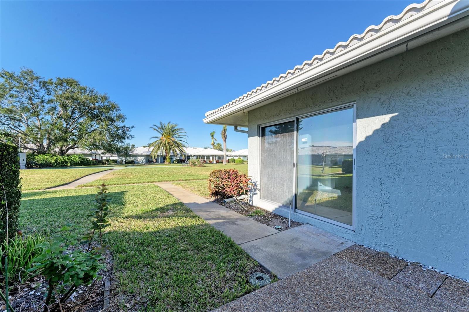 VILLAGE GREEN OF BRADENTON SEC 6 - Residential