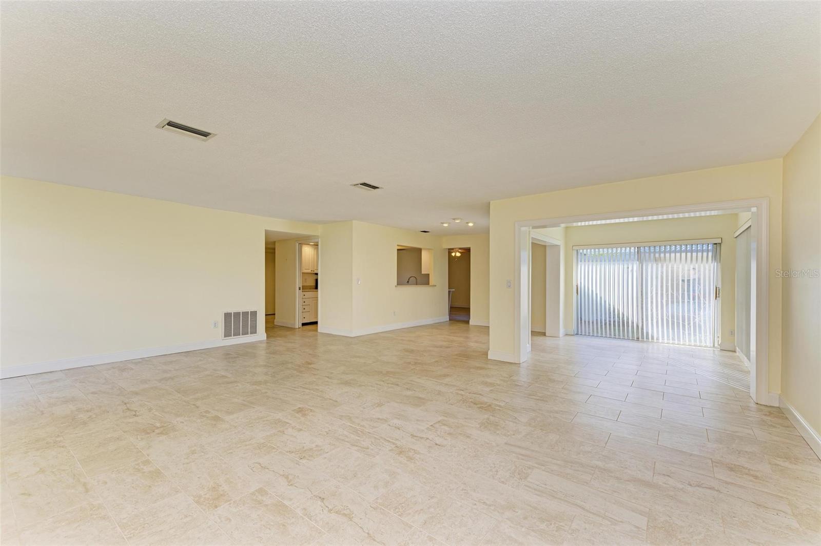 VILLAGE GREEN OF BRADENTON SEC 6 - Residential