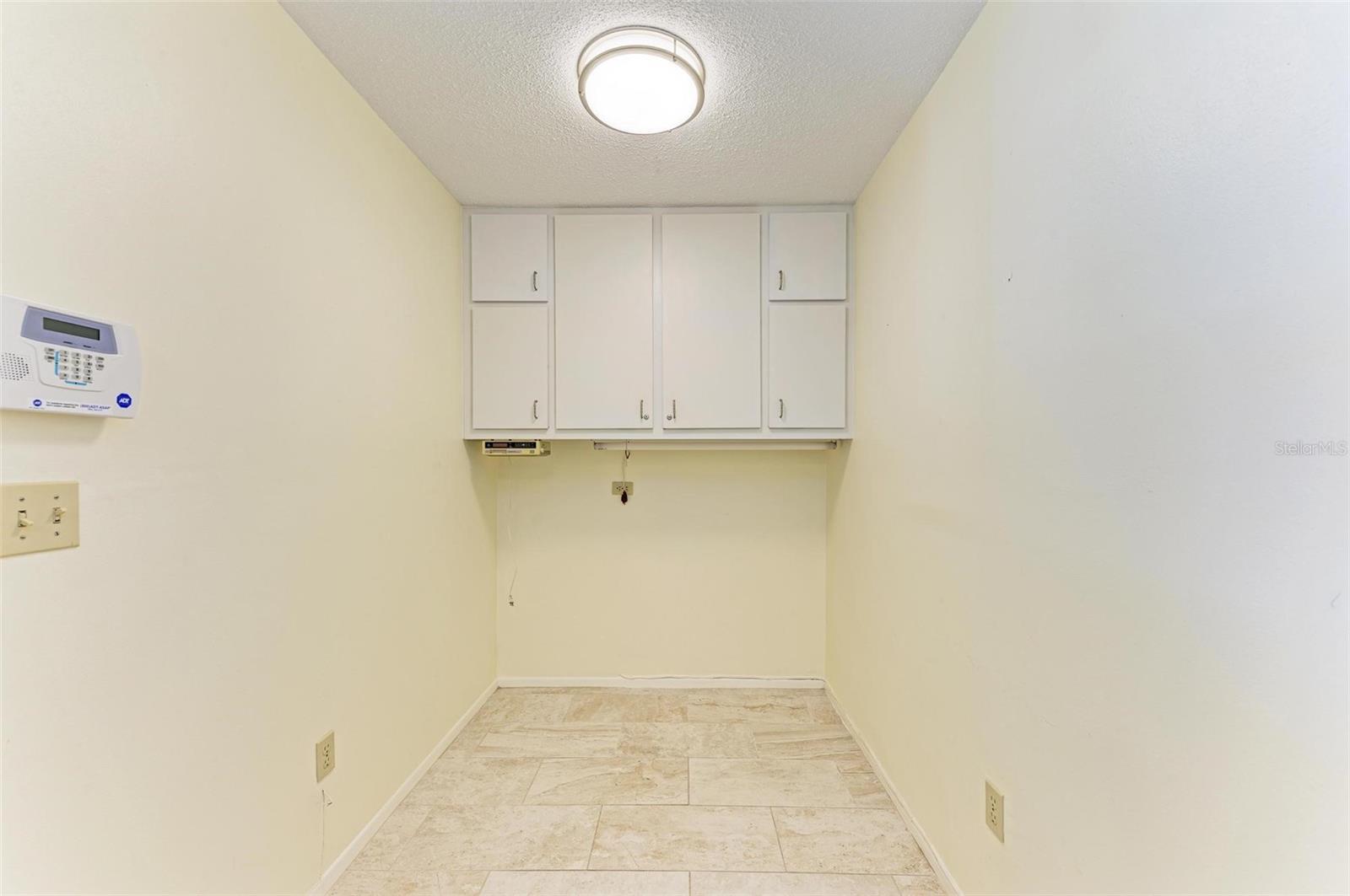 VILLAGE GREEN OF BRADENTON SEC 6 - Residential