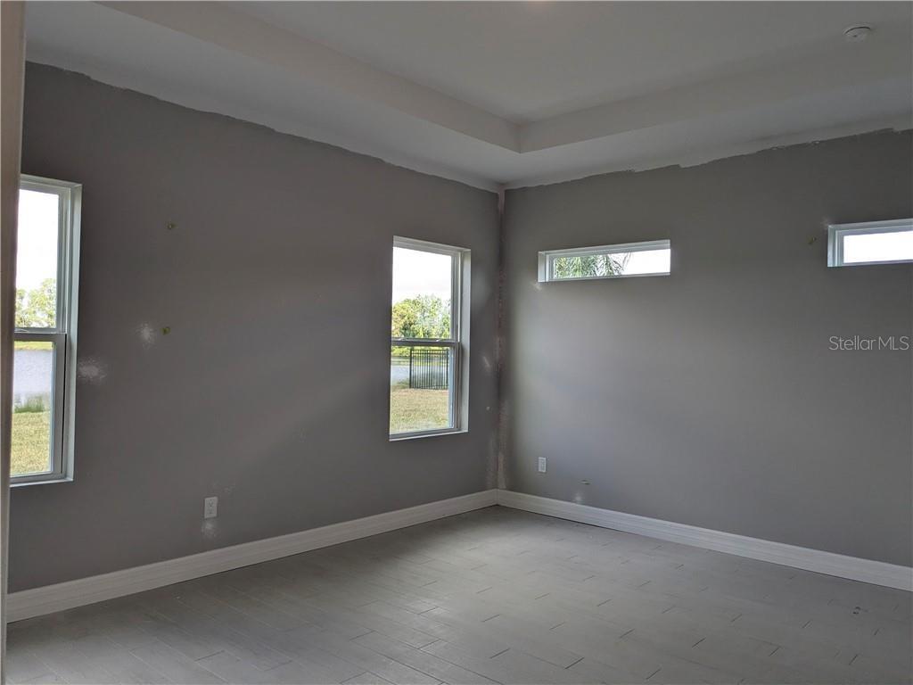 SUN N LAKE - Residential