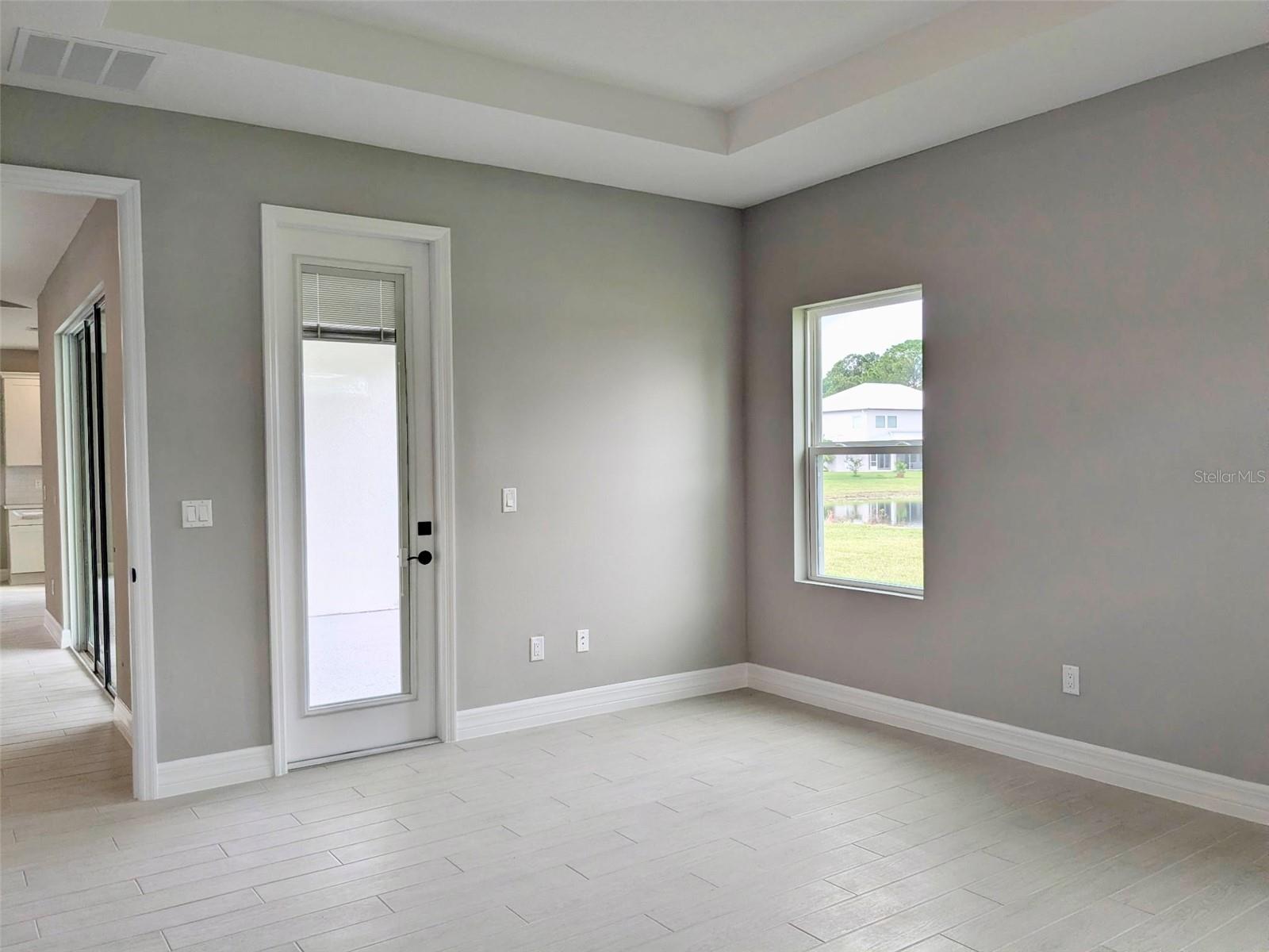 SUN N LAKE - Residential