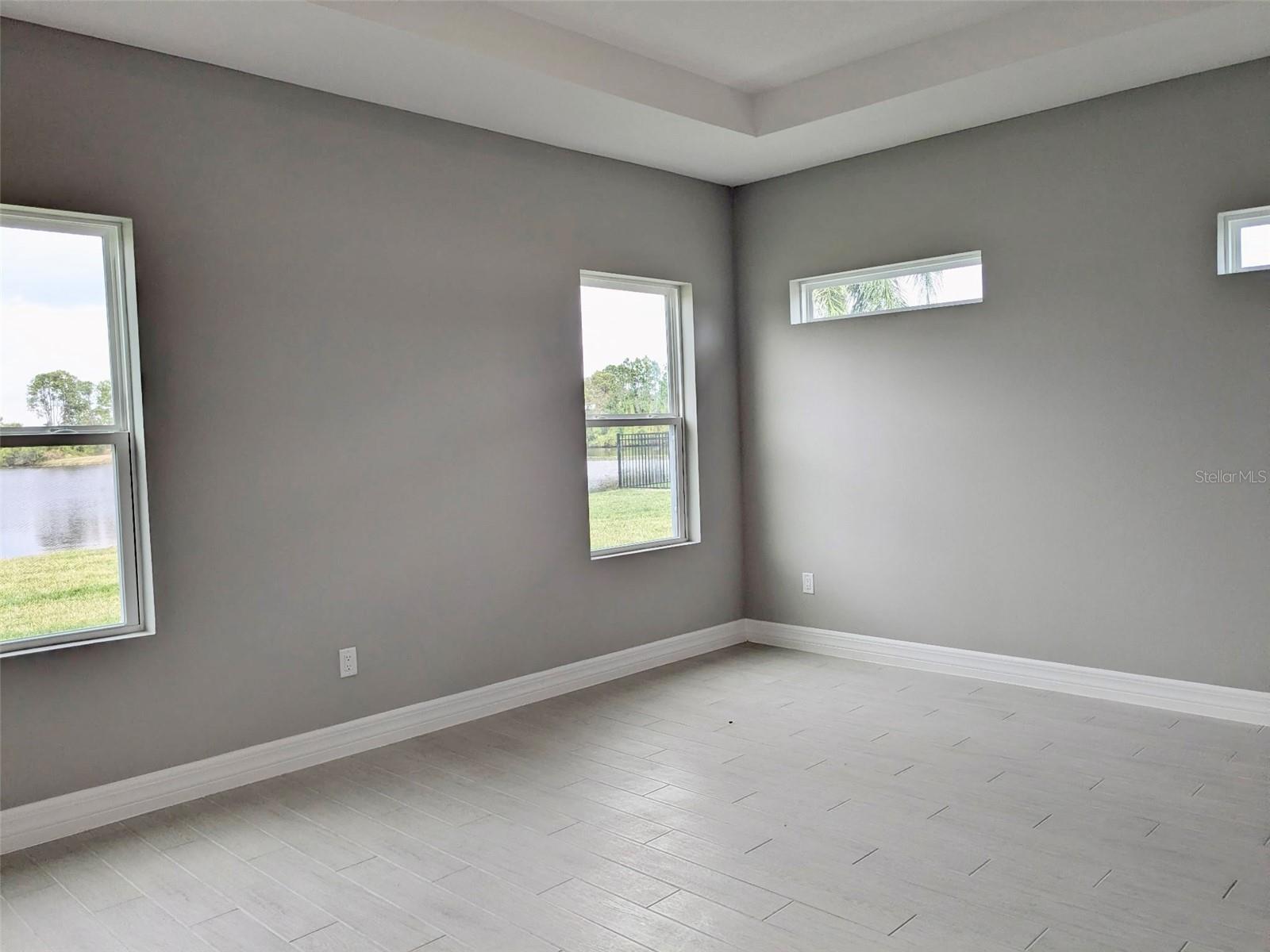 SUN N LAKE - Residential