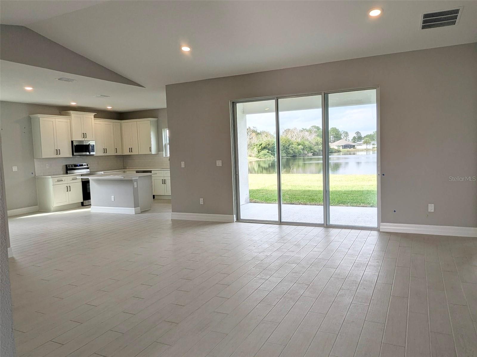 SUN N LAKE - Residential