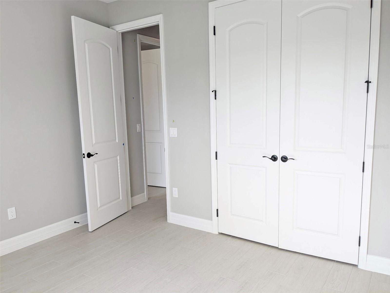 SUN N LAKE - Residential