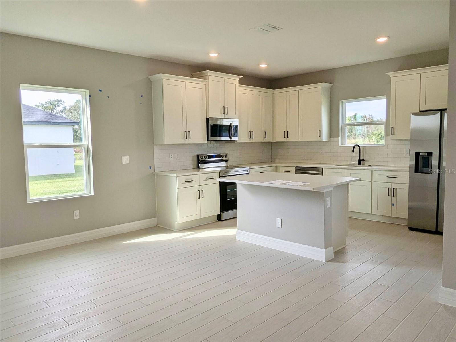 SUN N LAKE - Residential