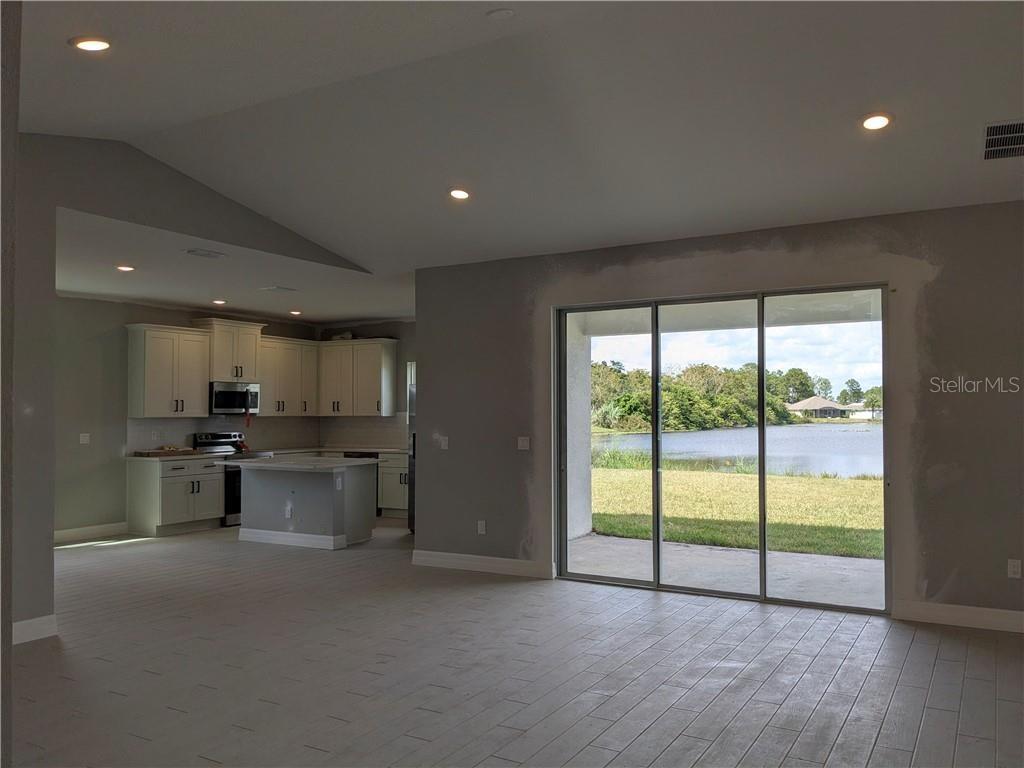 SUN N LAKE - Residential