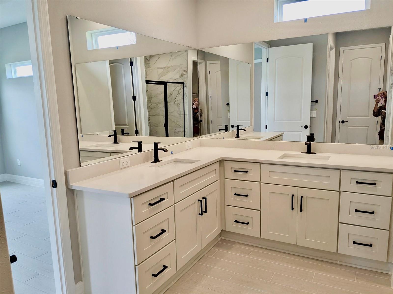 SUN N LAKE - Residential