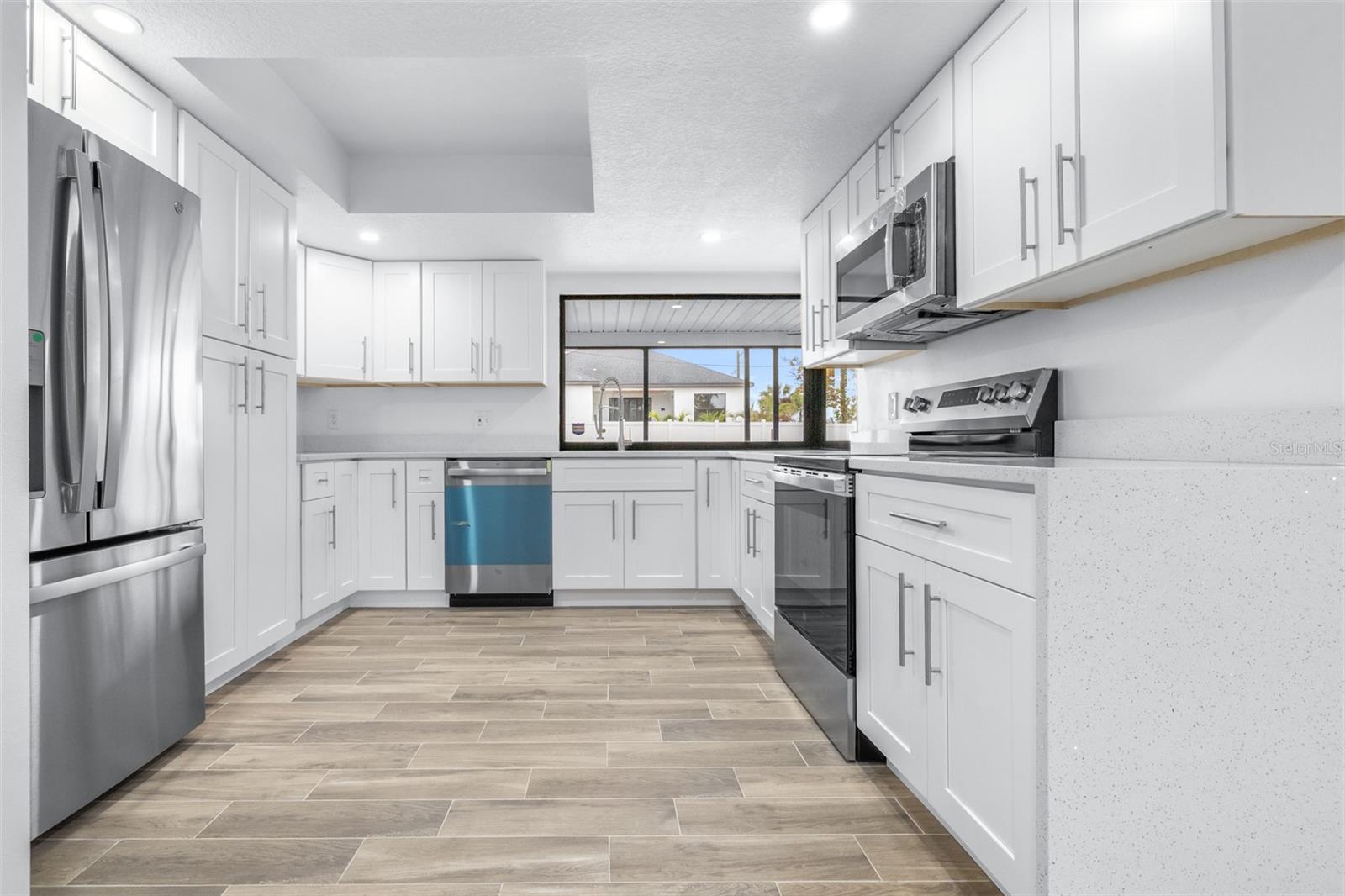 APOLLO BEACH UNIT ONE PT ONE - Residential