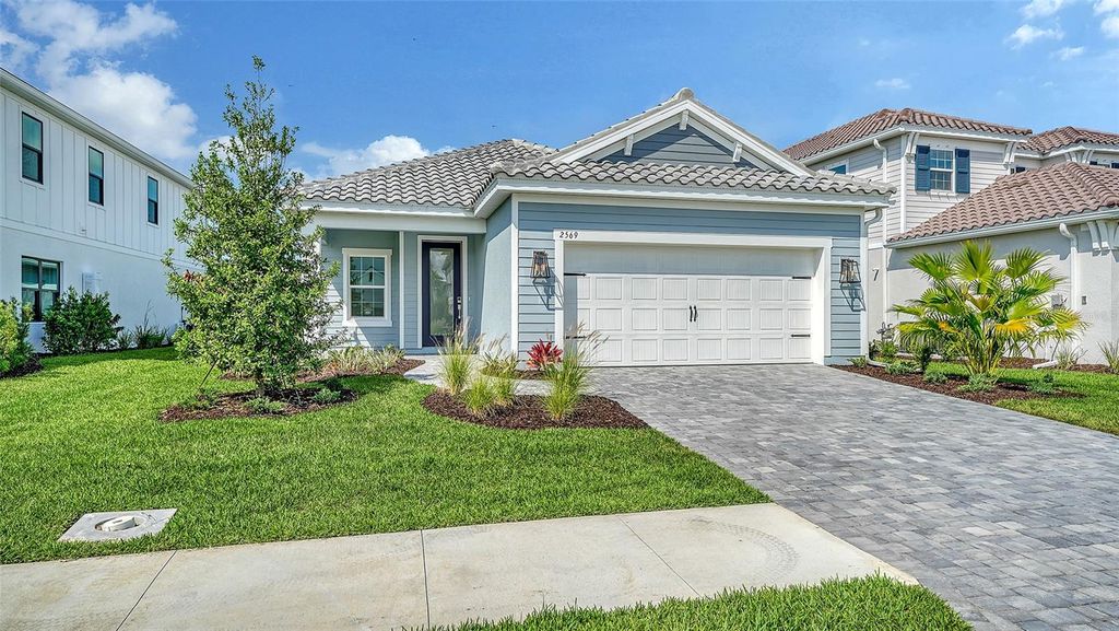 Photo of 2569 Dasheen Place, Sarasota, FL 34240 (MLS # A4694009)