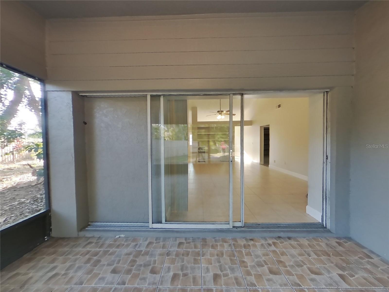 SUNLAKE PARK UNIT 1 - Residential Lease