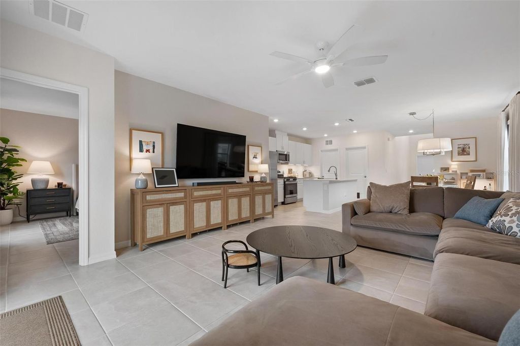 Photo of 9108 Tequila Sunrise Drive, Sarasota, FL 34241 (MLS # A4682561)