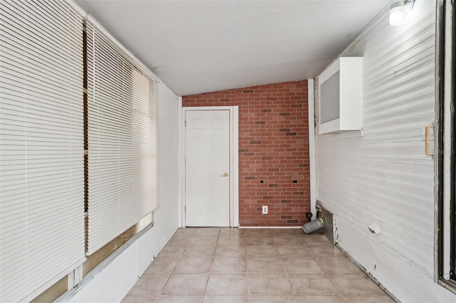 3000 CLARCONA ROAD 2215