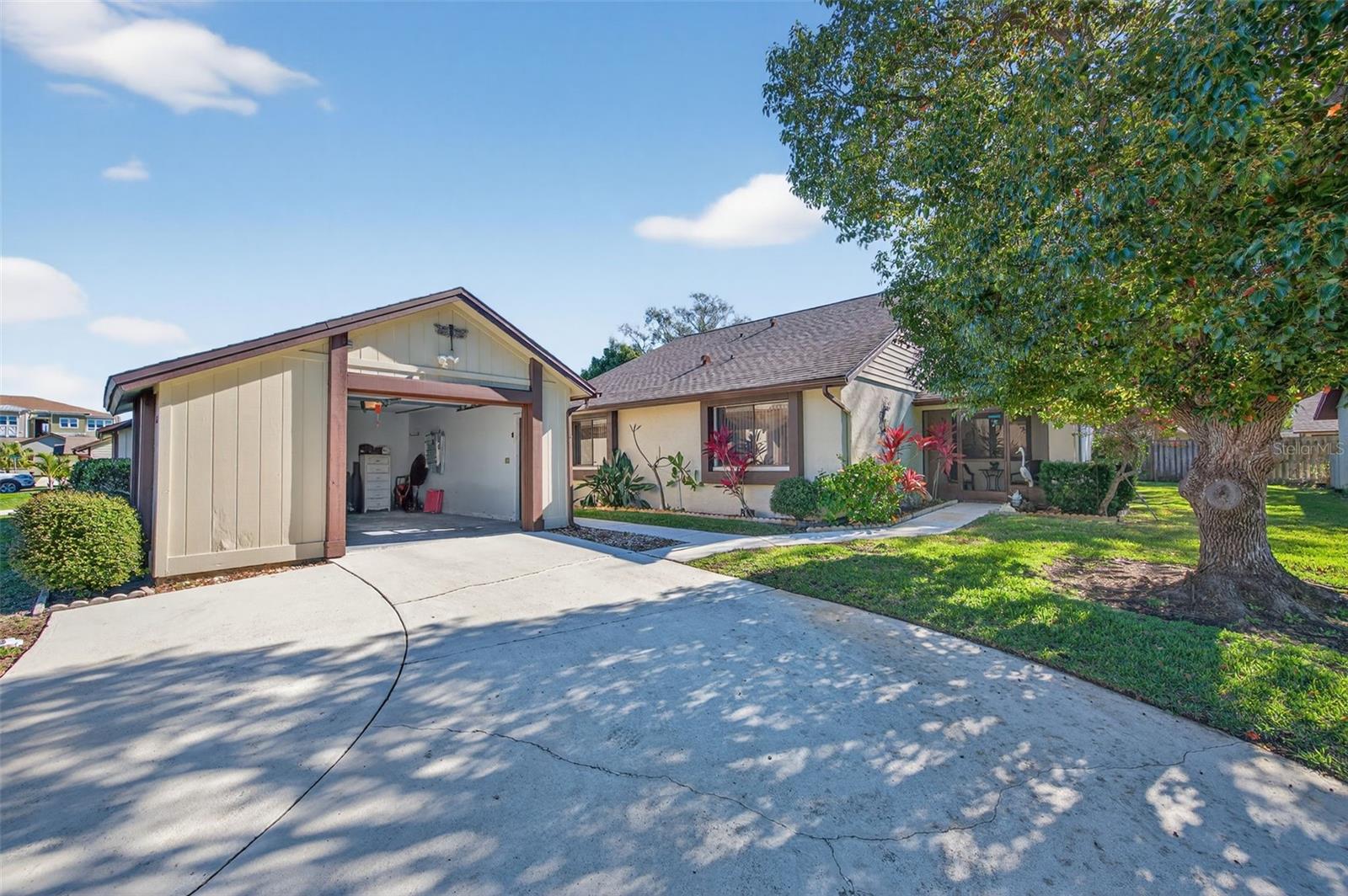 VILLAGE ON THE GREEN PATIO HOMES - Residential