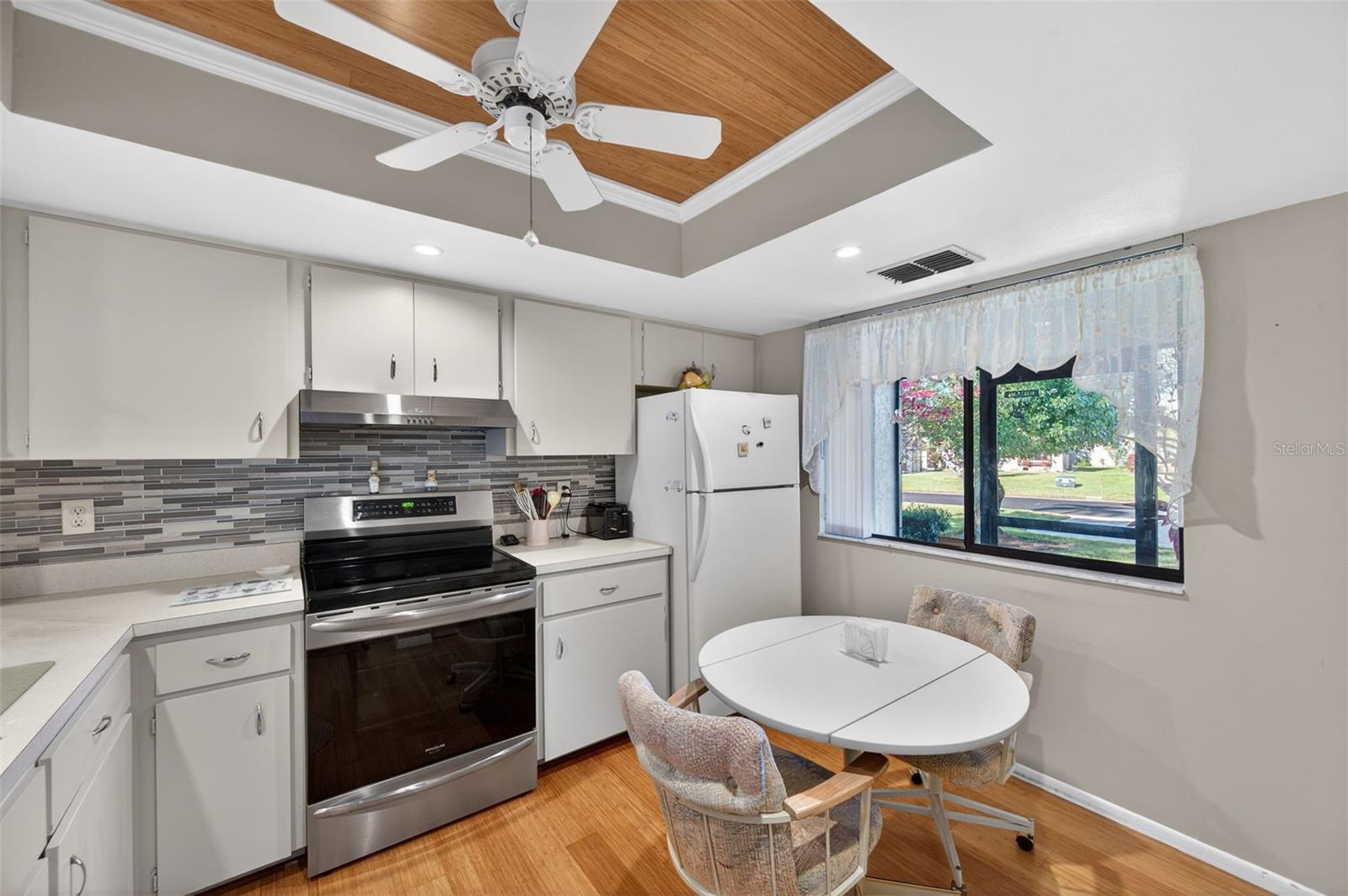 VILLAGE ON THE GREEN PATIO HOMES - Residential