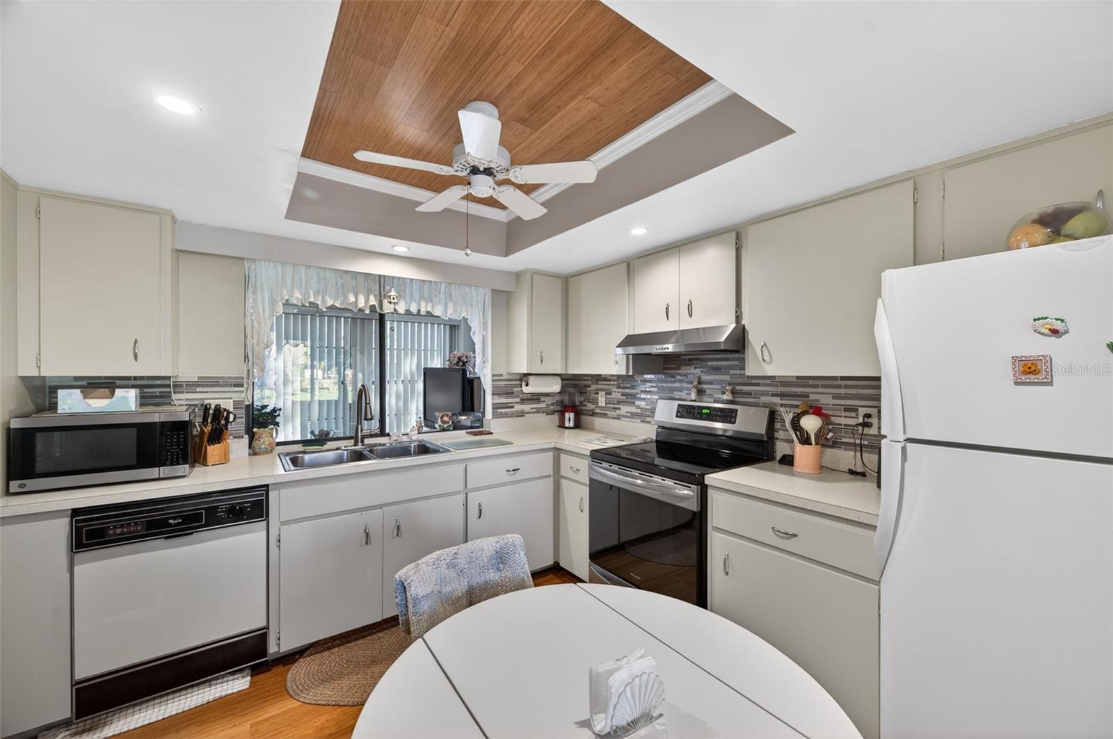 VILLAGE ON THE GREEN PATIO HOMES - Residential