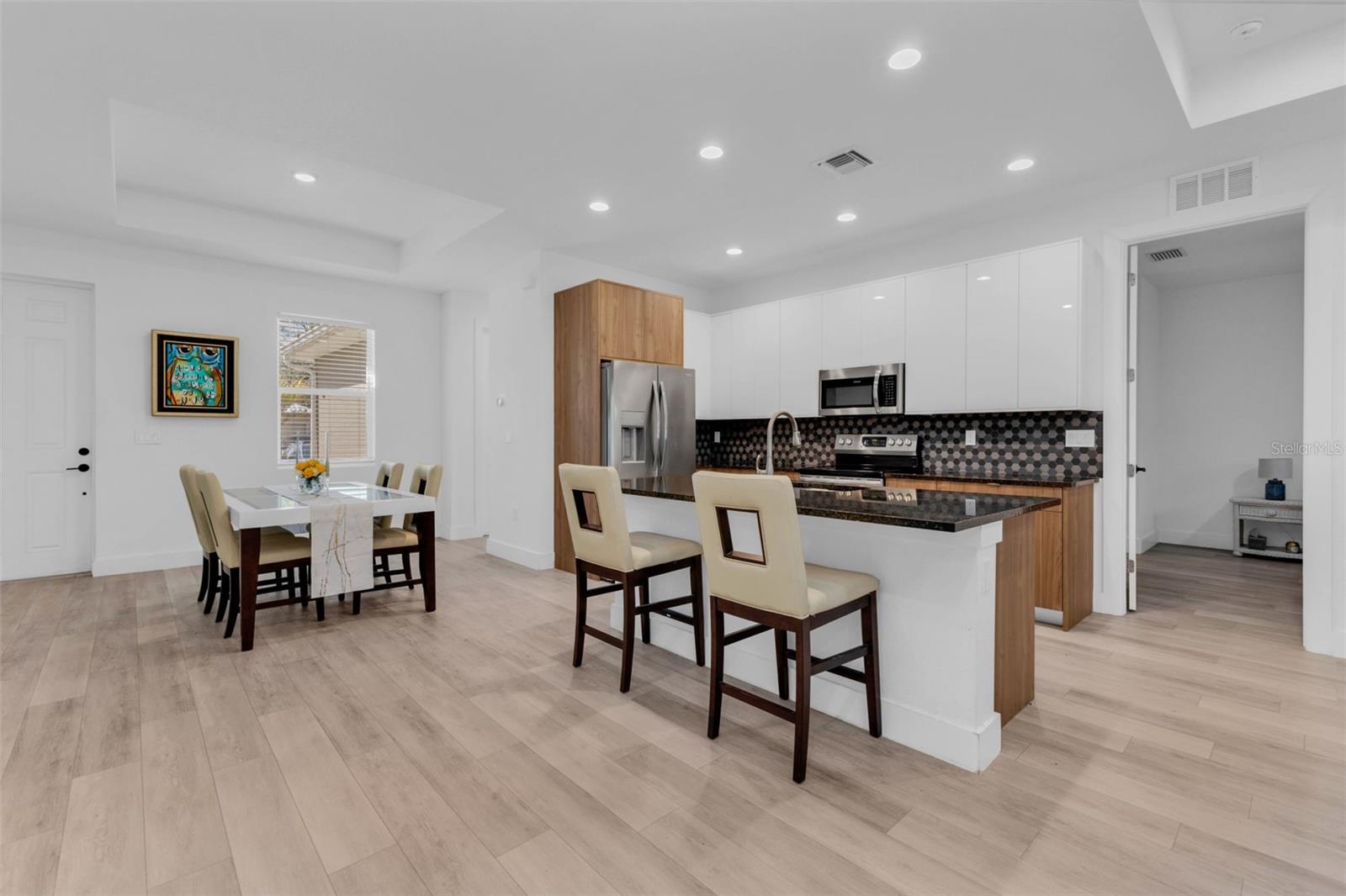 4174 WORCESTER AVENUE