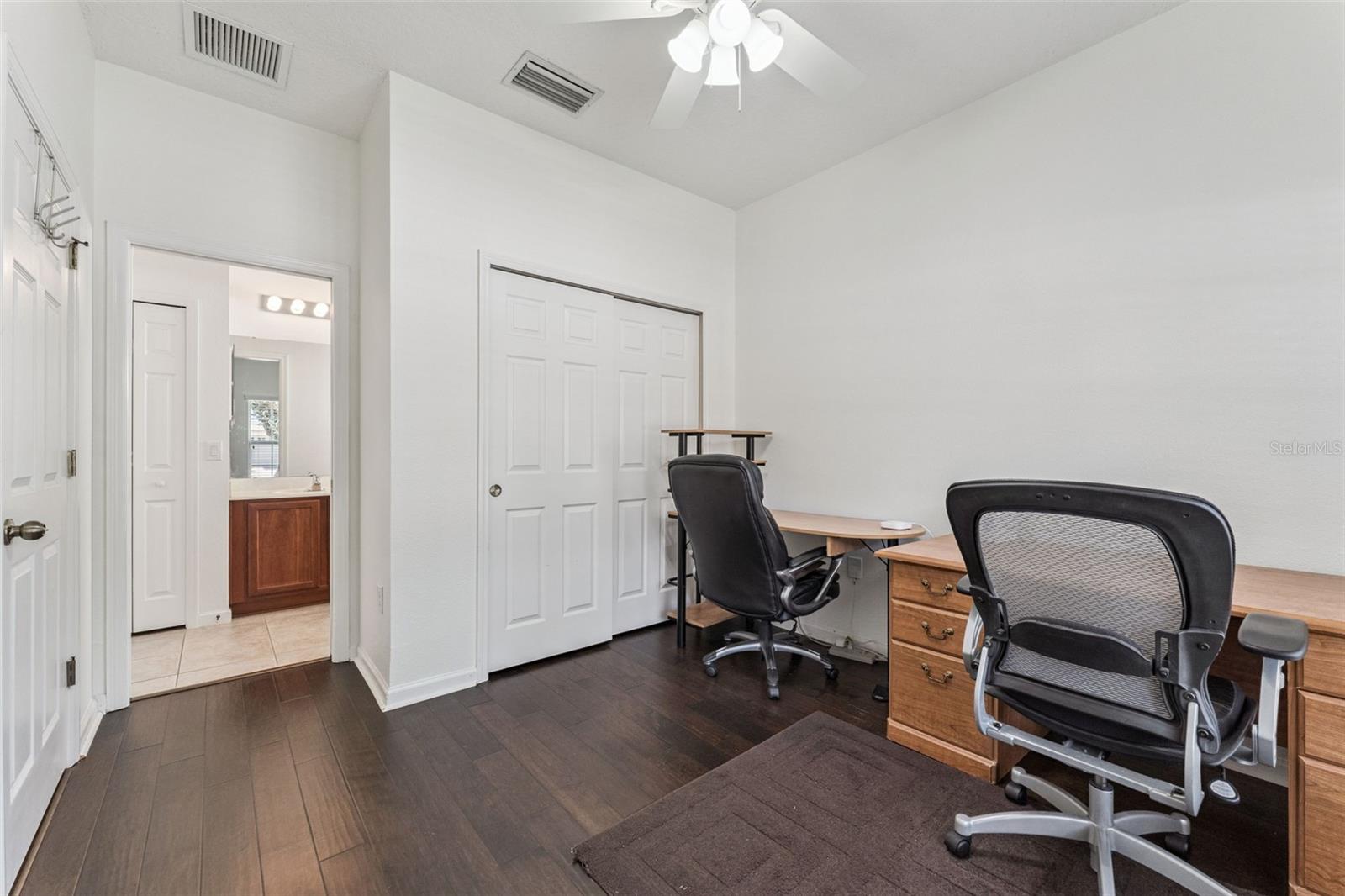 WOODLAND LAKES PRESERVE - Residential