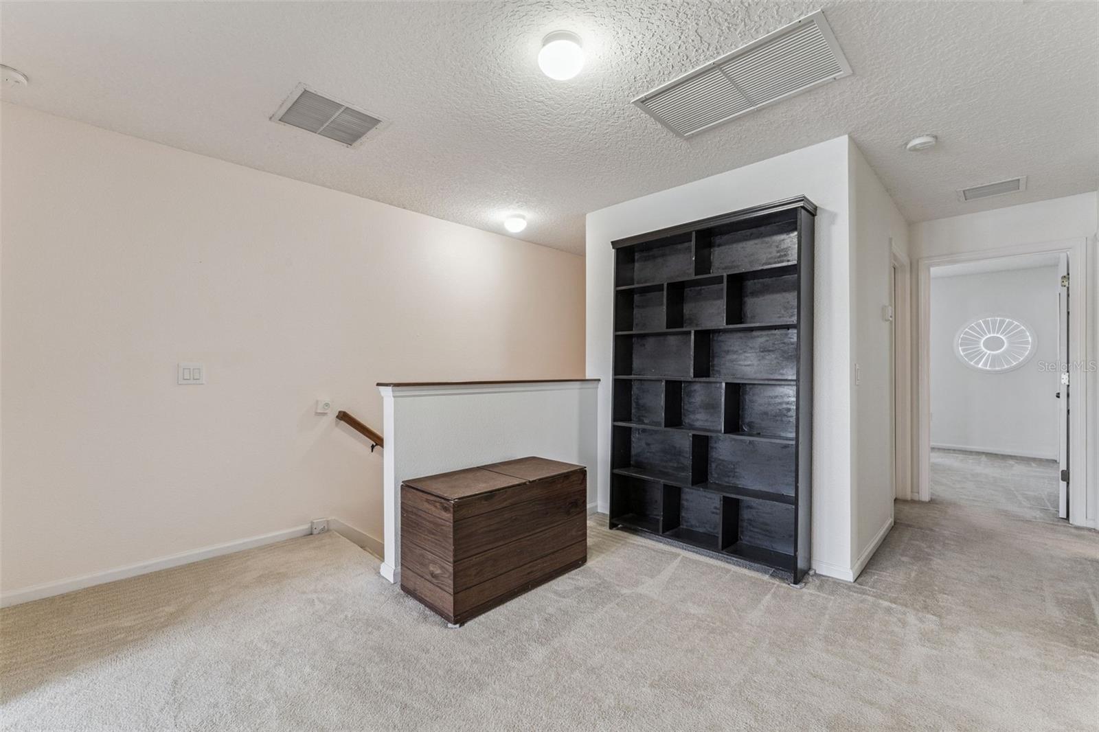 WOODLAND LAKES PRESERVE - Residential