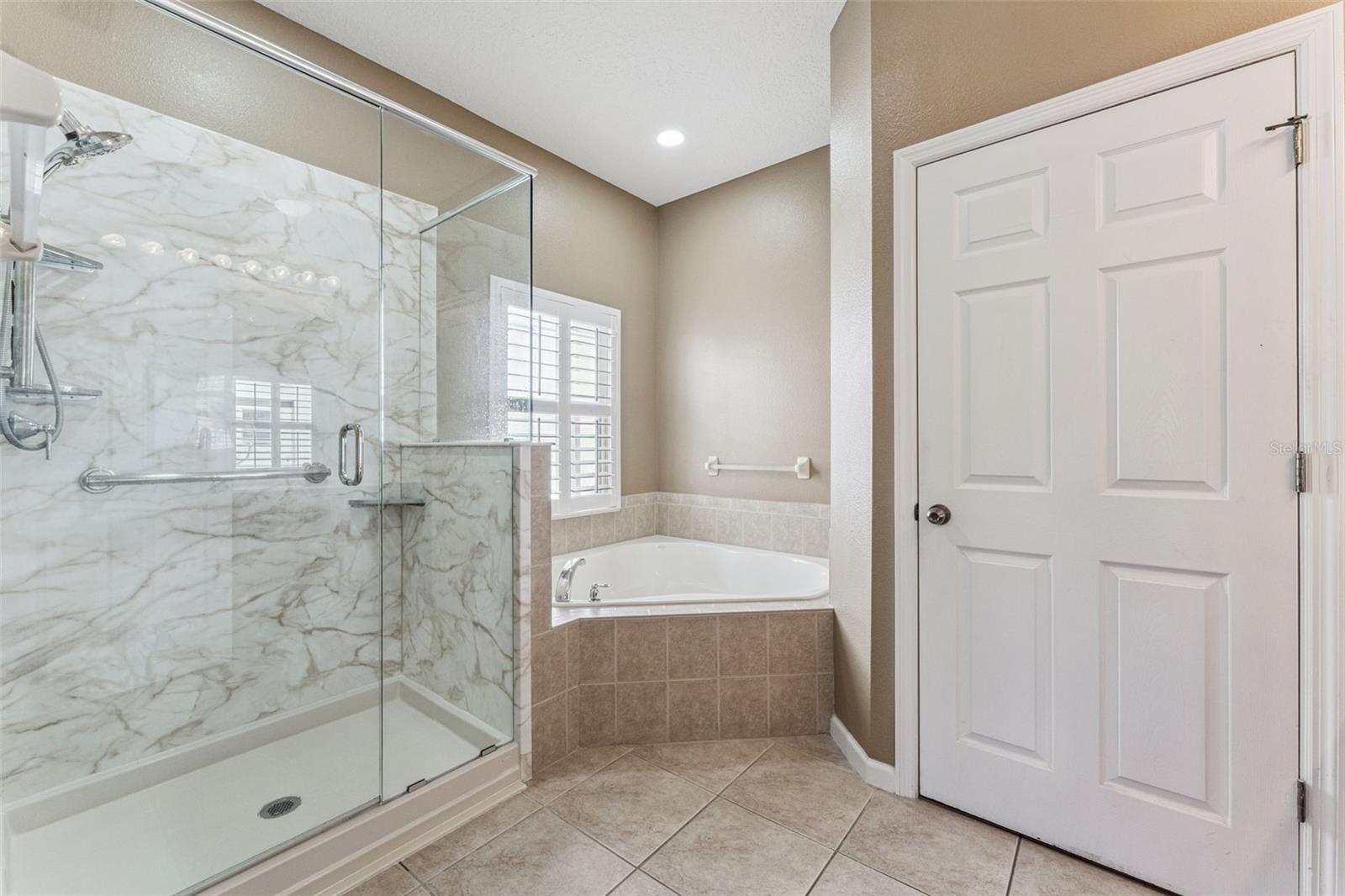 WOODLAND LAKES PRESERVE - Residential