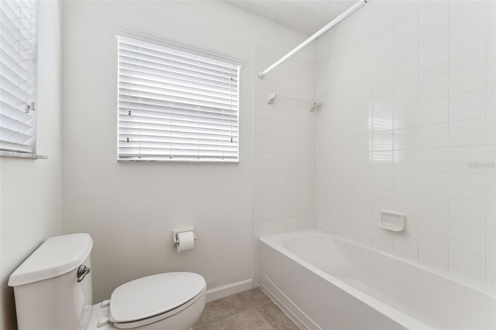 WOODLAND LAKES PRESERVE - Residential