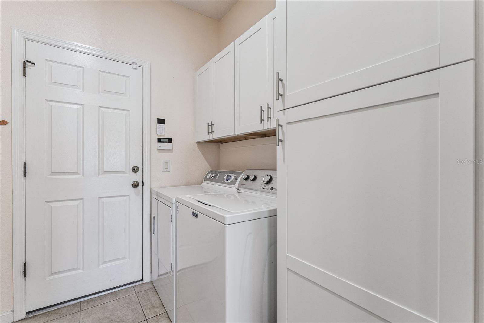 WOODLAND LAKES PRESERVE - Residential