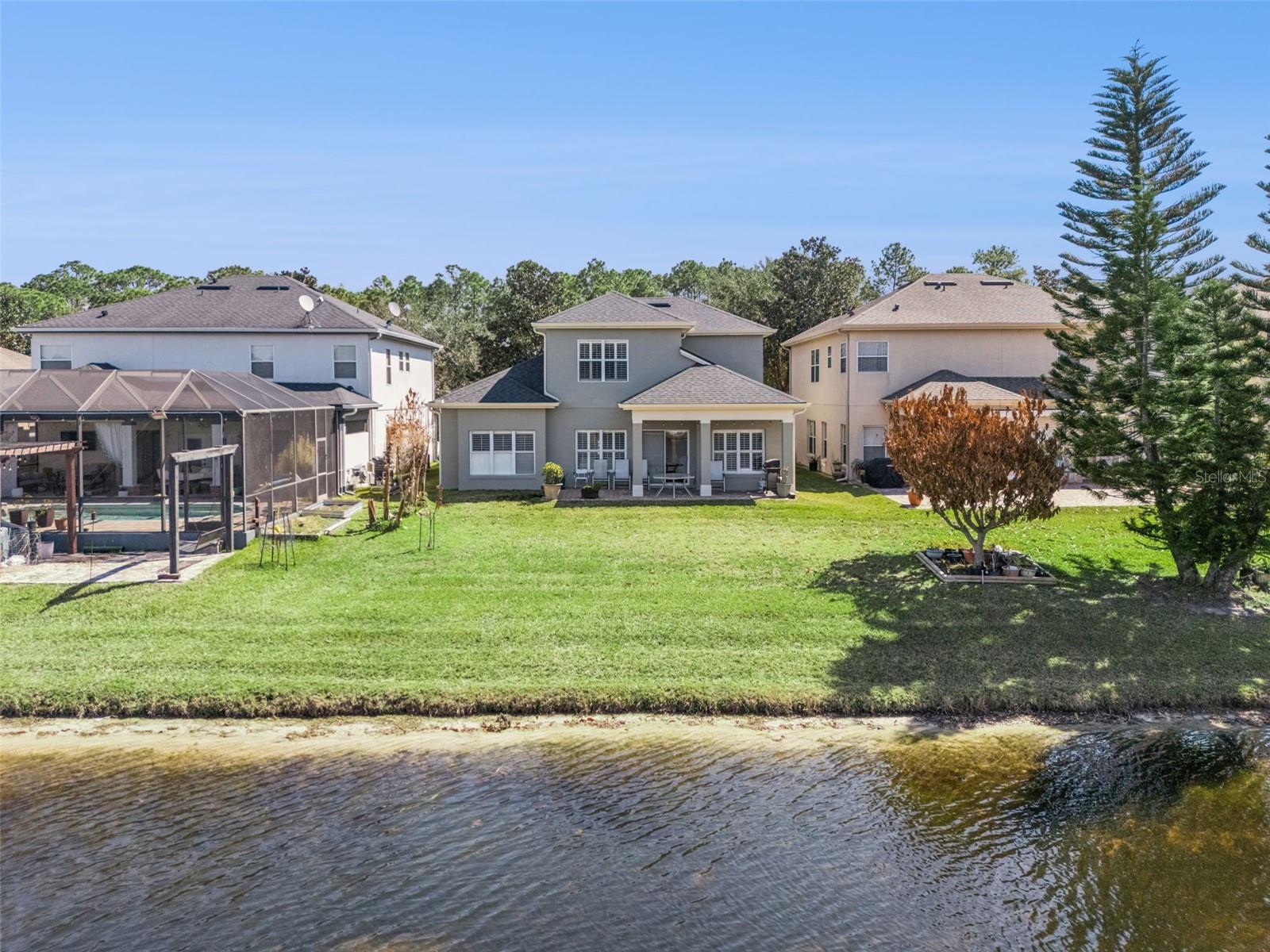 WOODLAND LAKES PRESERVE - Residential