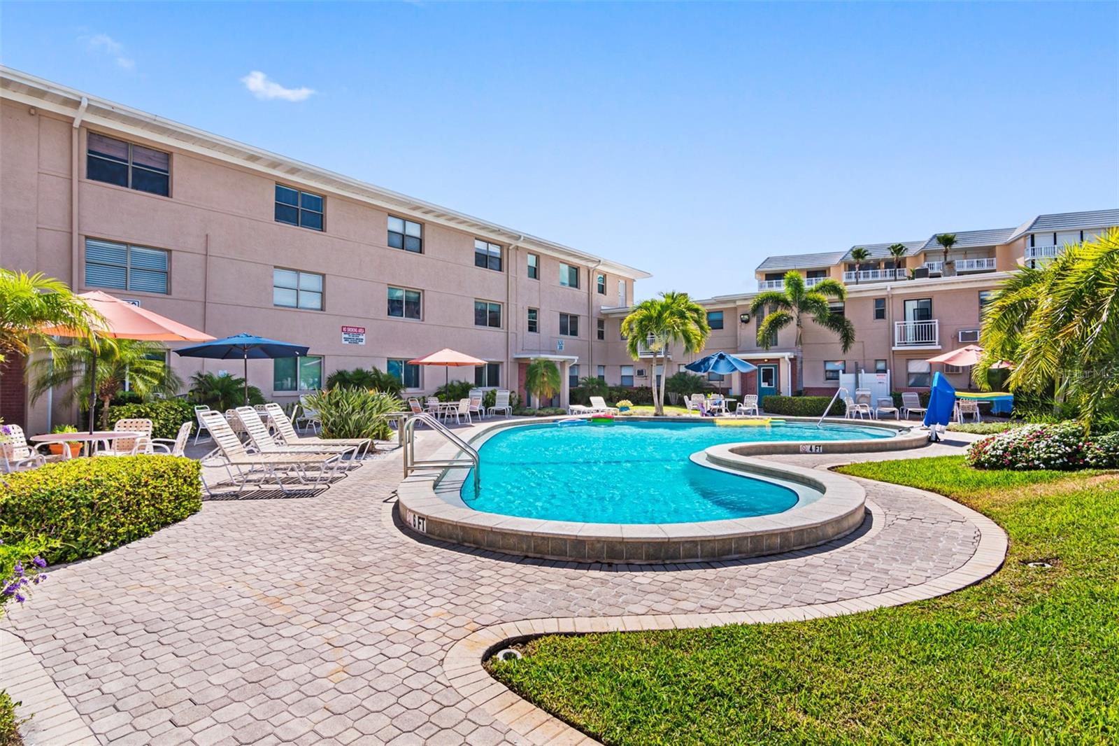 FRIENDLY NATIVE BEACH RESORT - Residential