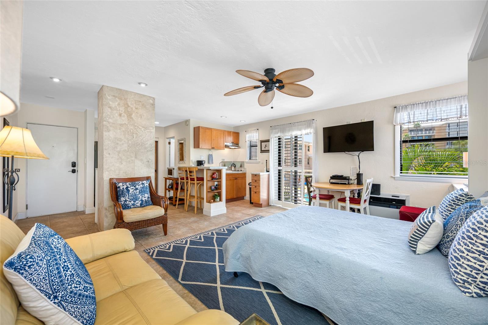 FRIENDLY NATIVE BEACH RESORT - Residential