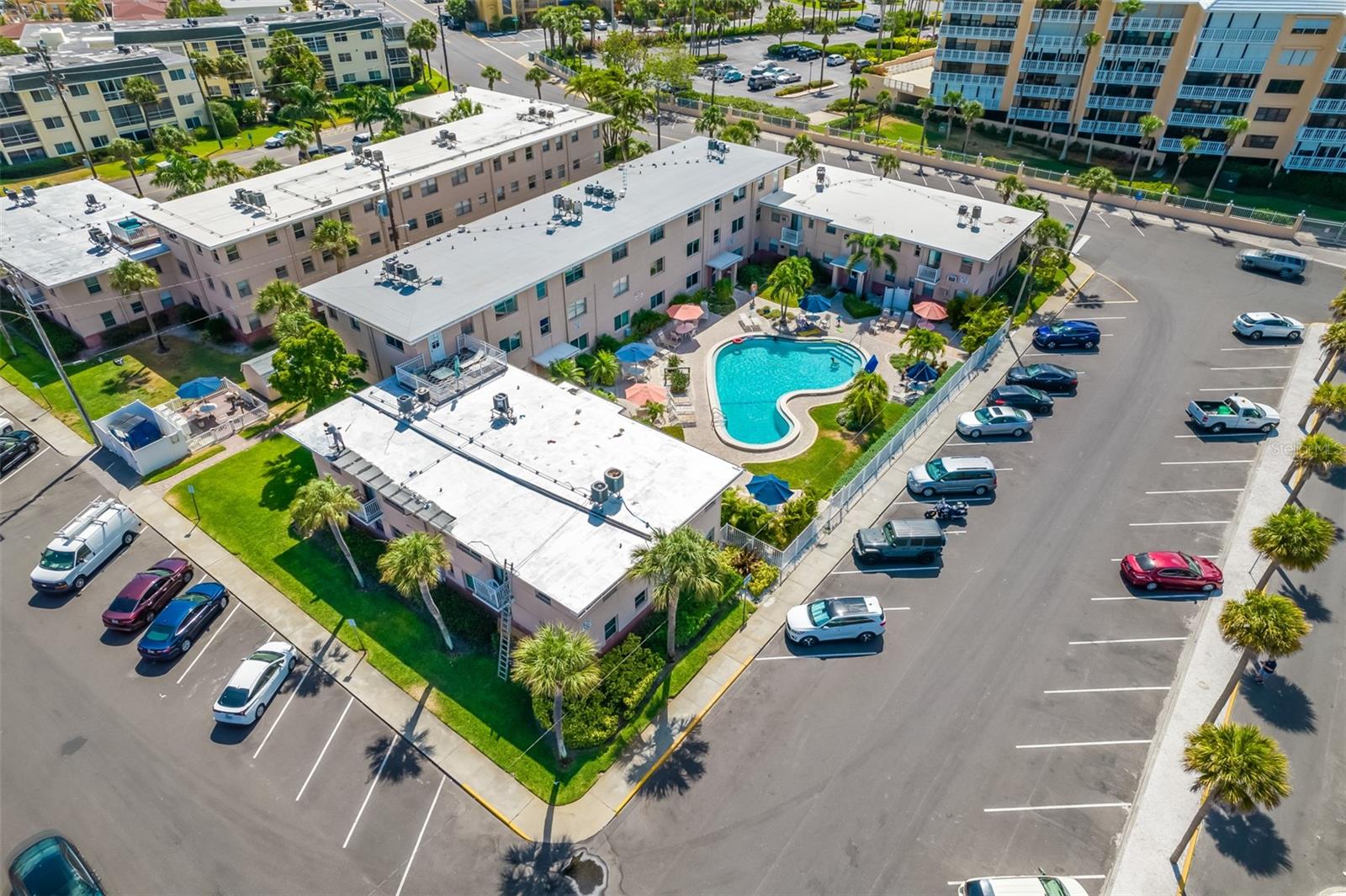 FRIENDLY NATIVE BEACH RESORT - Residential