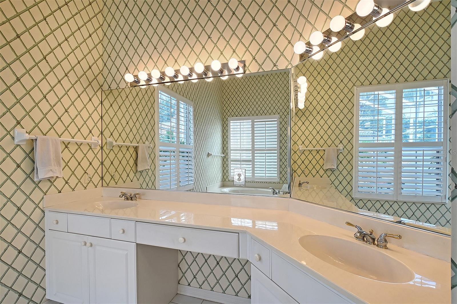 THE GREENS AT EL CONQUISTADOR - Residential