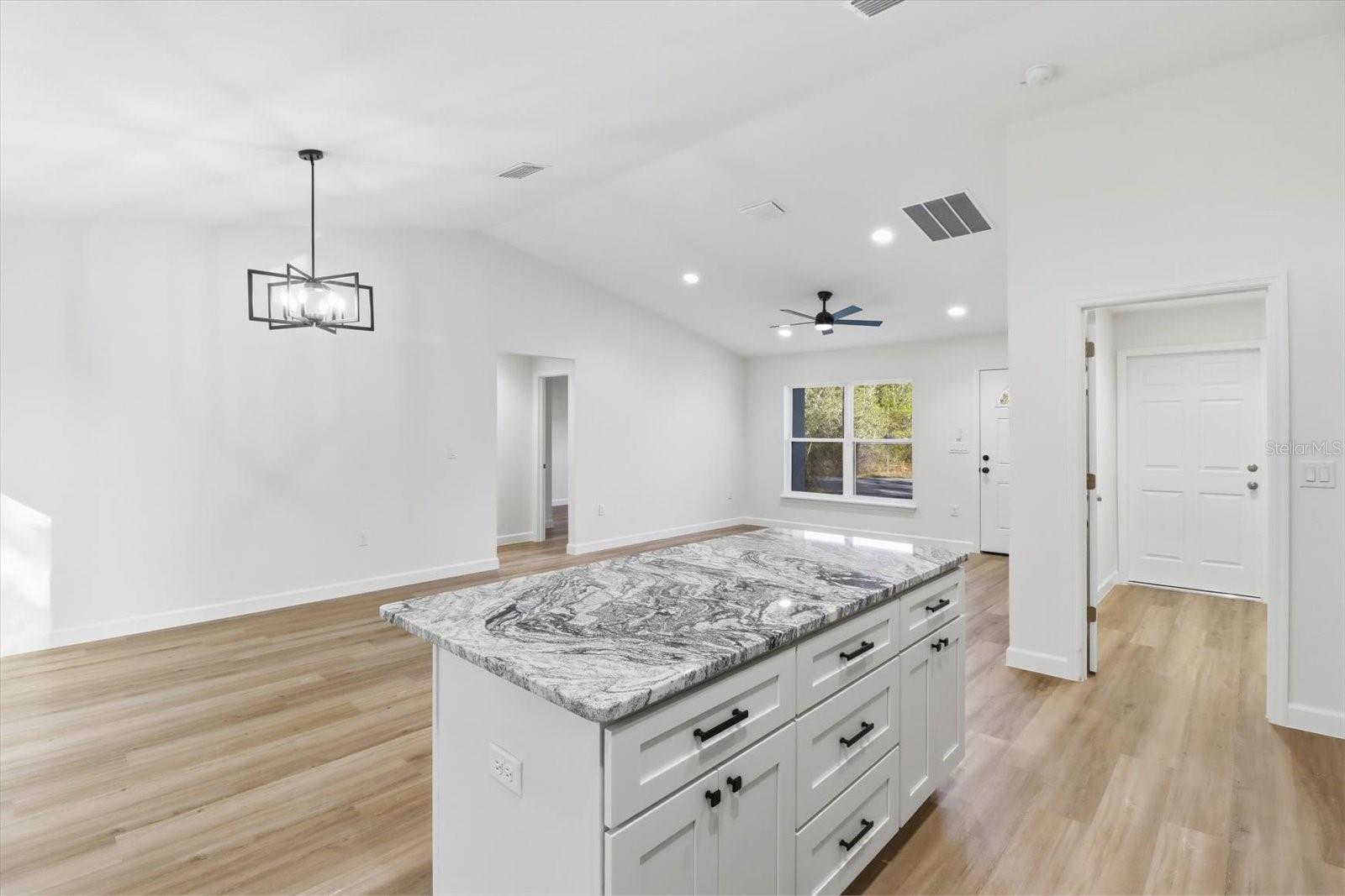 CITRUS SPGS UNIT 04 - Residential