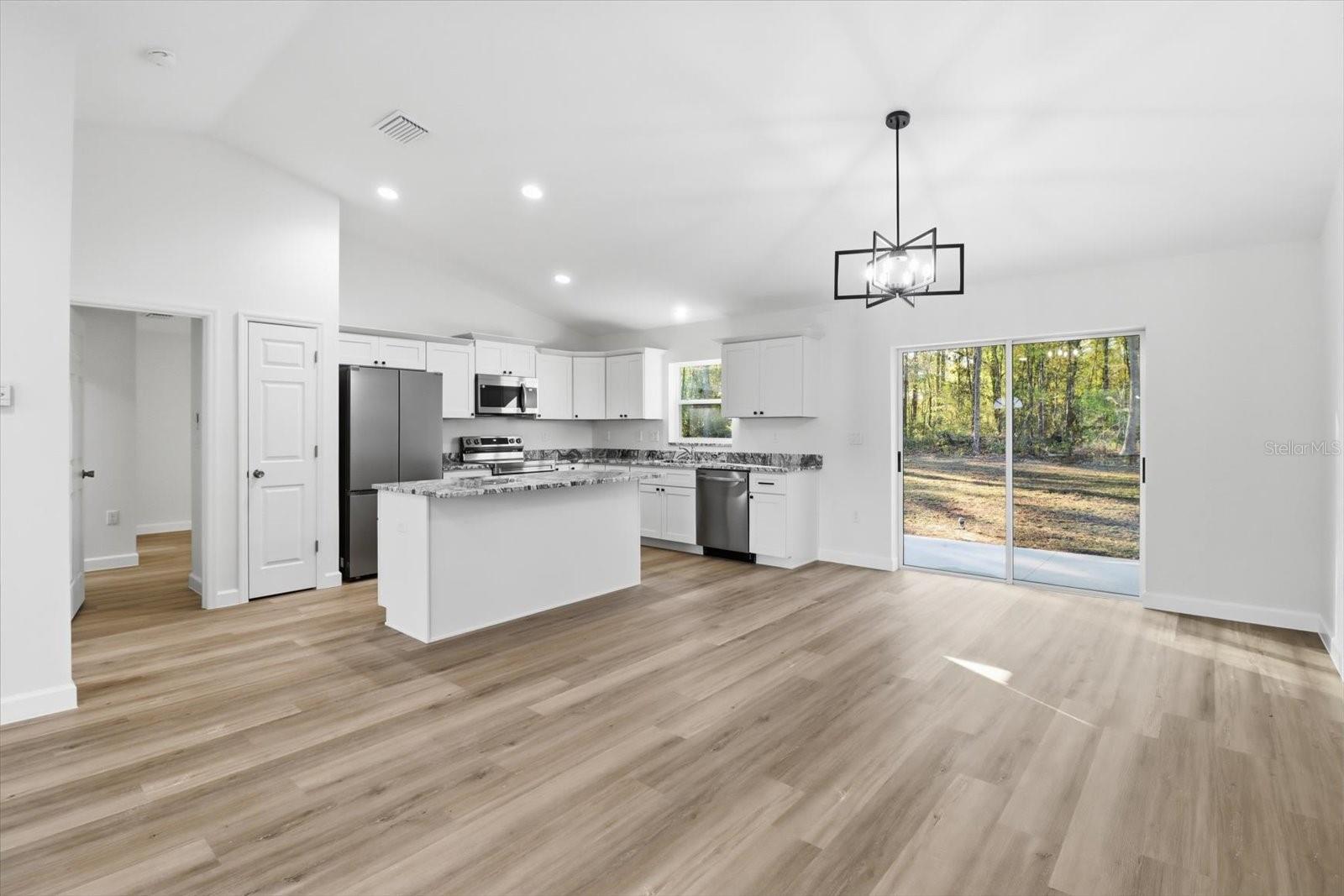 CITRUS SPGS UNIT 04 - Residential