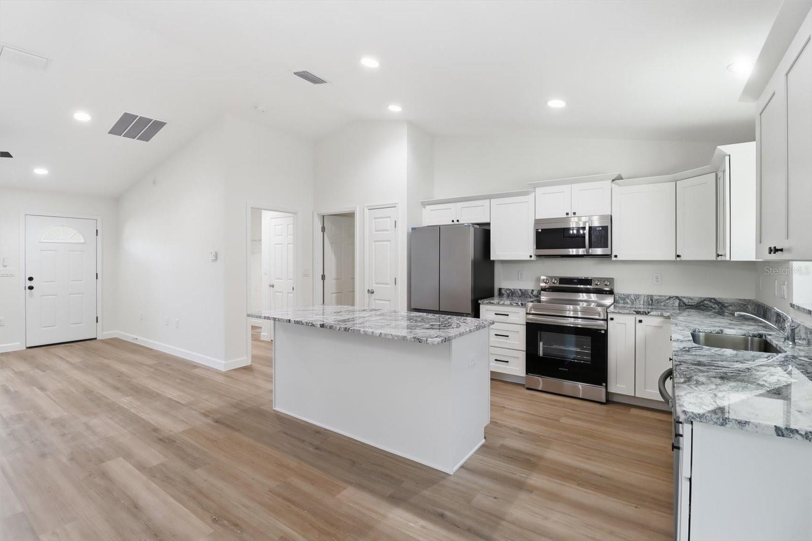 CITRUS SPGS UNIT 04 - Residential