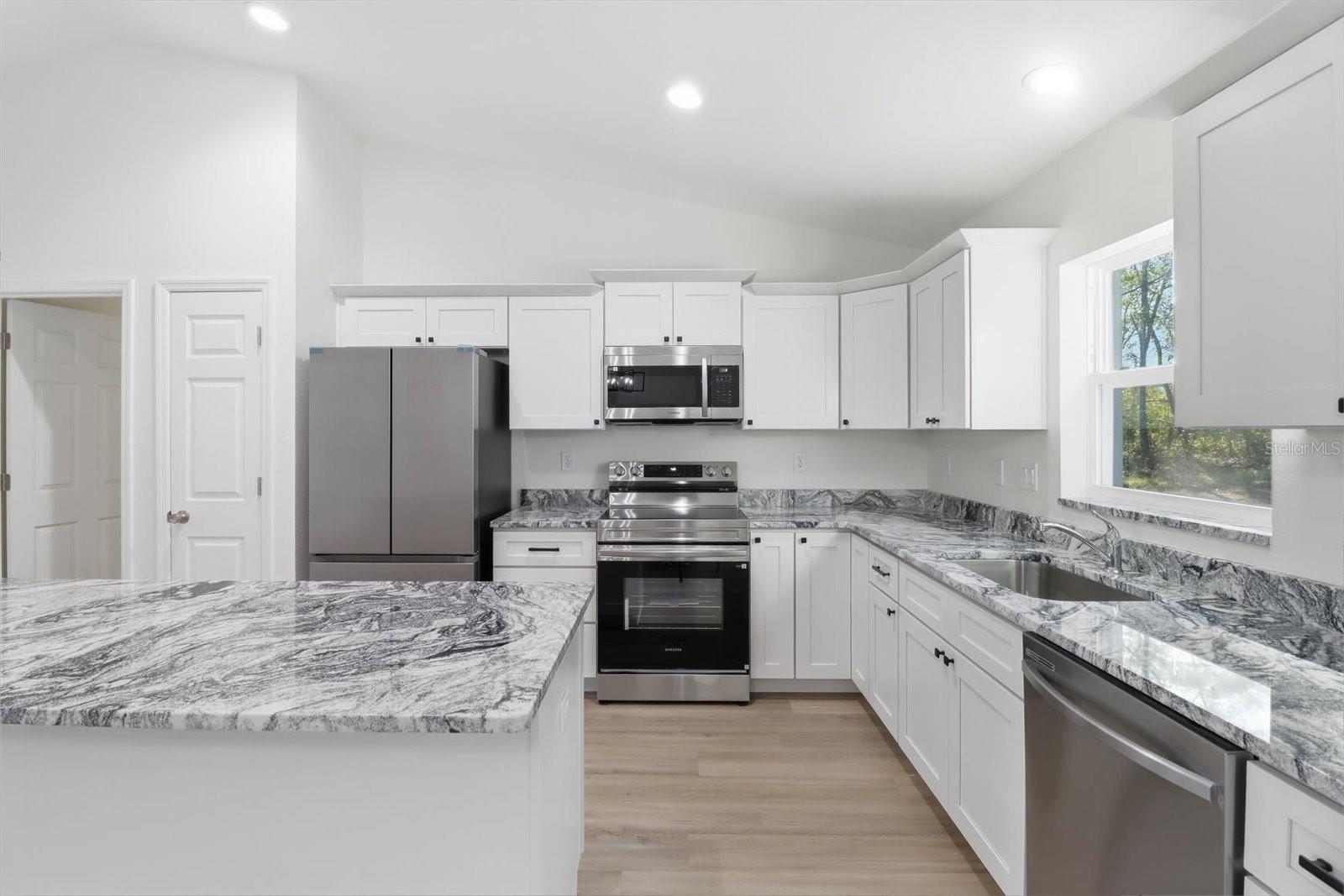 CITRUS SPGS UNIT 04 - Residential