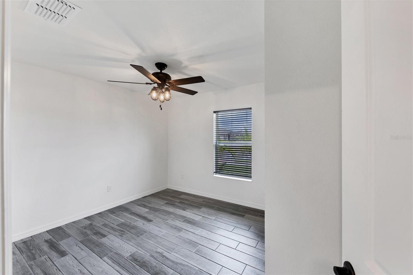 GRADY POINTE - Residential