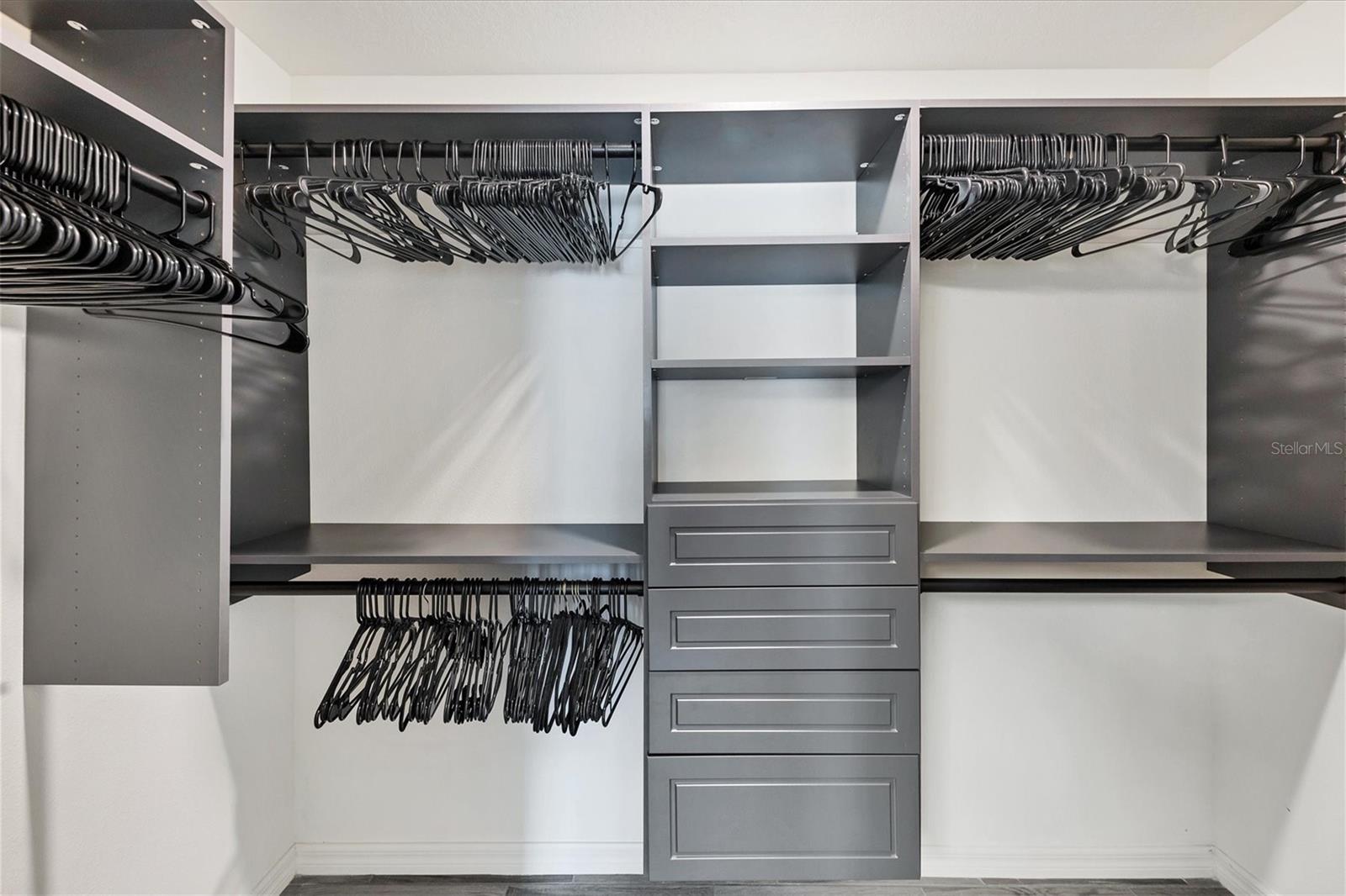 GRADY POINTE - Residential