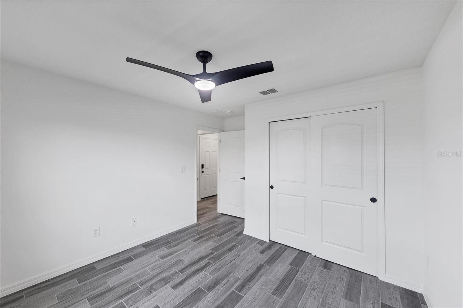 GRADY POINTE - Residential